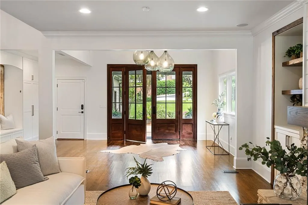 5352 Greenland Road Ne, Atlanta, Georgia 30342, 3 Bedrooms Bedrooms, ,3 BathroomsBathrooms,Residential,Sold,5352 Greenland Road Ne,7384908