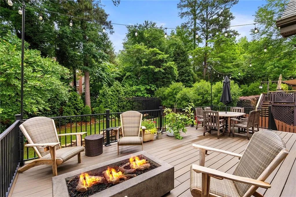 5352 Greenland Road Ne, Atlanta, Georgia 30342, 3 Bedrooms Bedrooms, ,3 BathroomsBathrooms,Residential,Sold,5352 Greenland Road Ne,7384908