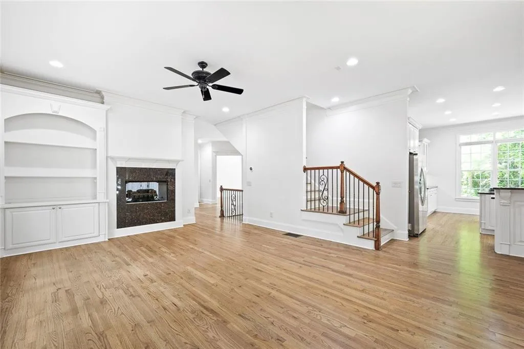 576 Cliftwood Court, Sandy Springs, Georgia 30328, 5 Bedrooms Bedrooms, ,5 BathroomsBathrooms,Residential,Sold,576 Cliftwood Court,7584215