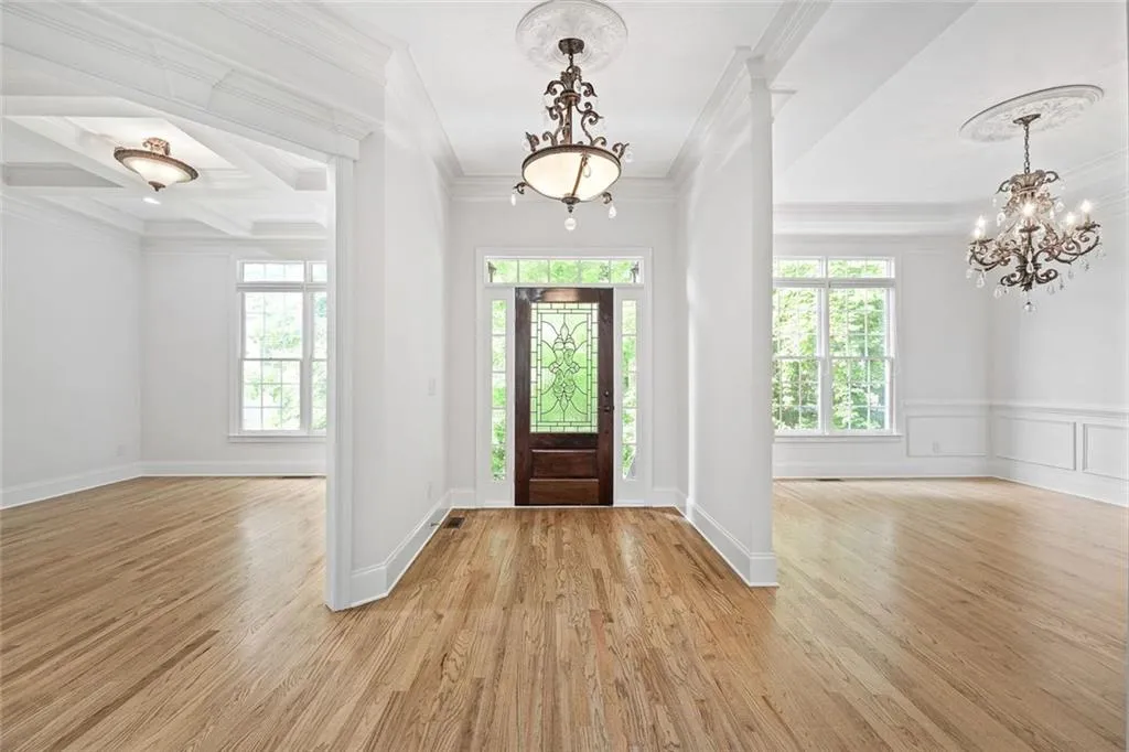 576 Cliftwood Court, Sandy Springs, Georgia 30328, 5 Bedrooms Bedrooms, ,5 BathroomsBathrooms,Residential,Sold,576 Cliftwood Court,7584215