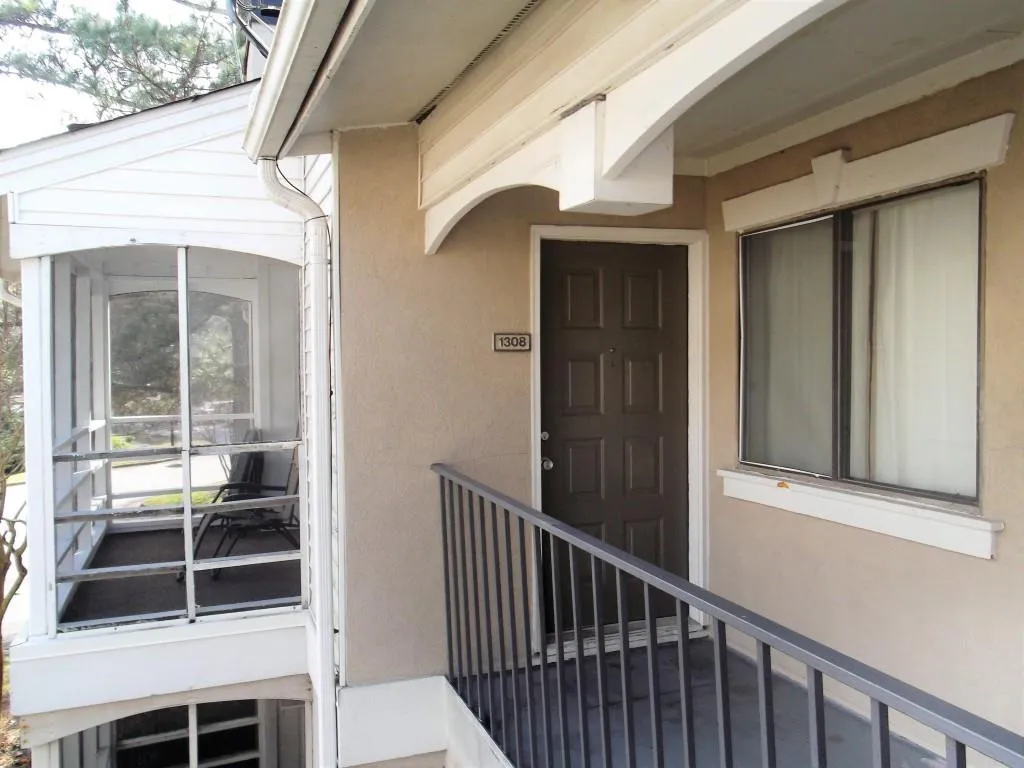 1308 Wingate Way, Sandy Springs, Georgia 30350, 2 Bedrooms Bedrooms, ,2 BathroomsBathrooms,Residential,Sold,1308 Wingate Way,5969204