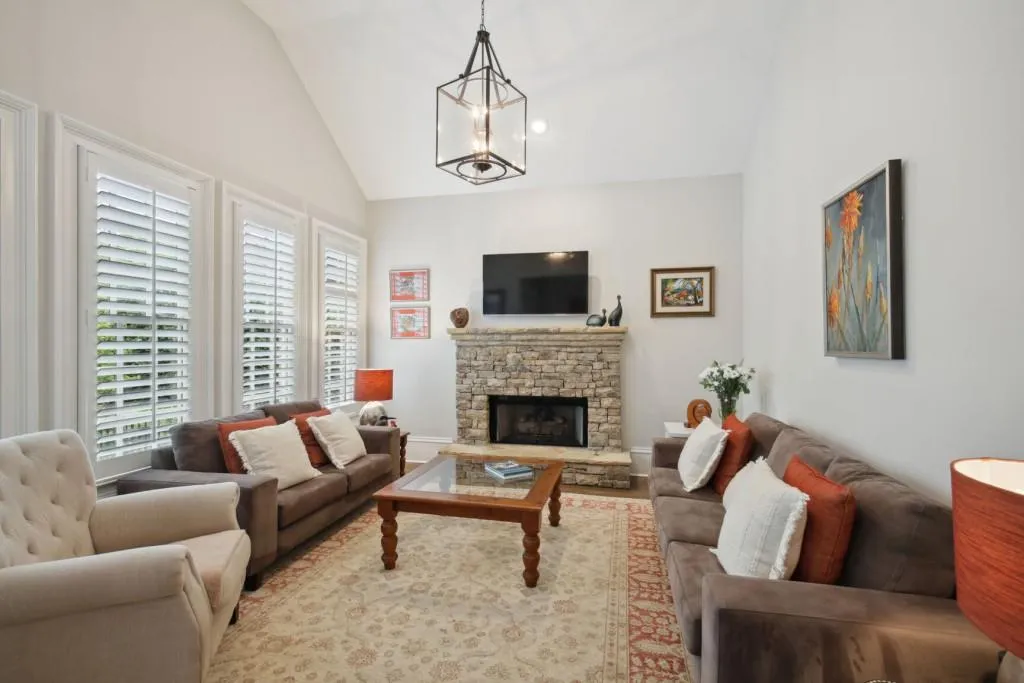 612 Windsor Parkway, Atlanta, Georgia 30342, 5 Bedrooms Bedrooms, ,5 BathroomsBathrooms,Residential,Sold,612 Windsor Parkway,7217200