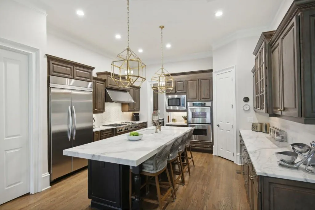 612 Windsor Parkway, Atlanta, Georgia 30342, 5 Bedrooms Bedrooms, ,5 BathroomsBathrooms,Residential,Sold,612 Windsor Parkway,7217200