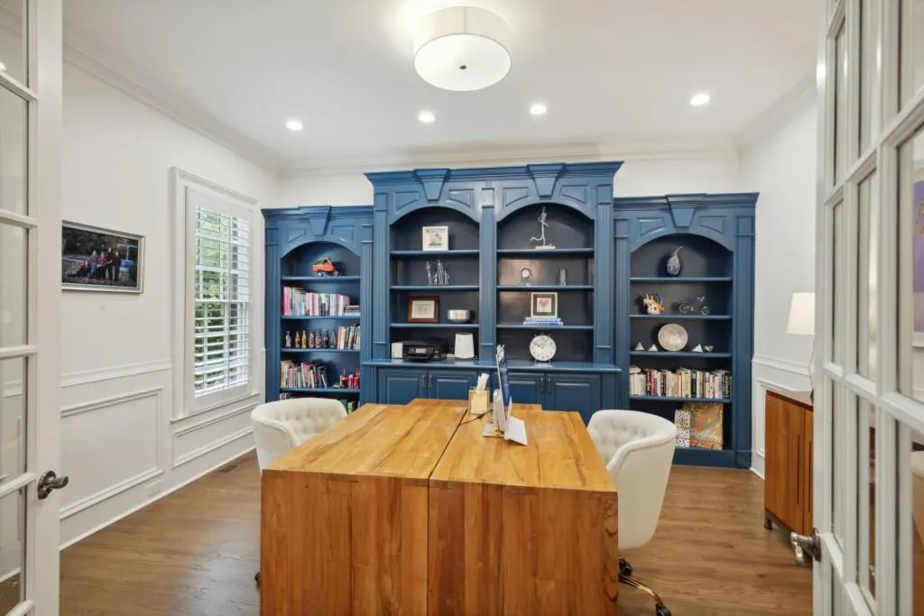 612 Windsor Parkway, Atlanta, Georgia 30342, 5 Bedrooms Bedrooms, ,5 BathroomsBathrooms,Residential,Sold,612 Windsor Parkway,7217200