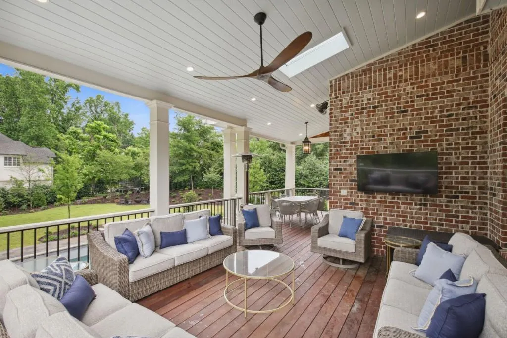 612 Windsor Parkway, Atlanta, Georgia 30342, 5 Bedrooms Bedrooms, ,5 BathroomsBathrooms,Residential,Sold,612 Windsor Parkway,7217200