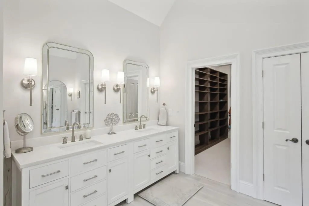 612 Windsor Parkway, Atlanta, Georgia 30342, 5 Bedrooms Bedrooms, ,5 BathroomsBathrooms,Residential,Sold,612 Windsor Parkway,7217200