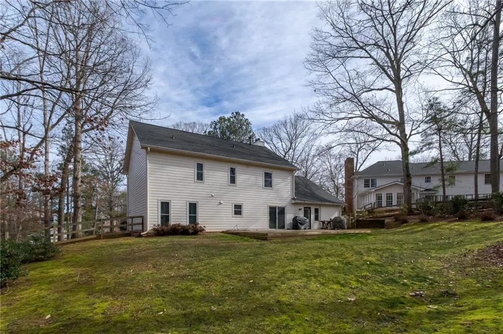 515 Tahoma Drive, Sandy Springs, Georgia 30350, 4 Bedrooms Bedrooms, ,2 BathroomsBathrooms,Residential,Sold,515 Tahoma Drive,6840150