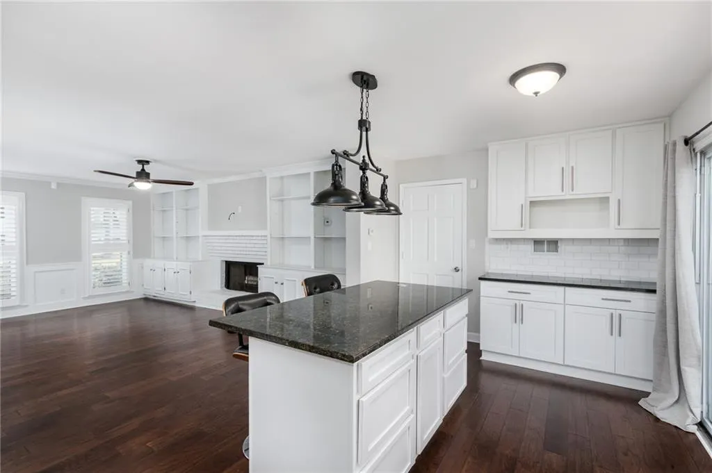 515 Tahoma Drive, Sandy Springs, Georgia 30350, 4 Bedrooms Bedrooms, ,2 BathroomsBathrooms,Residential,Sold,515 Tahoma Drive,6840150