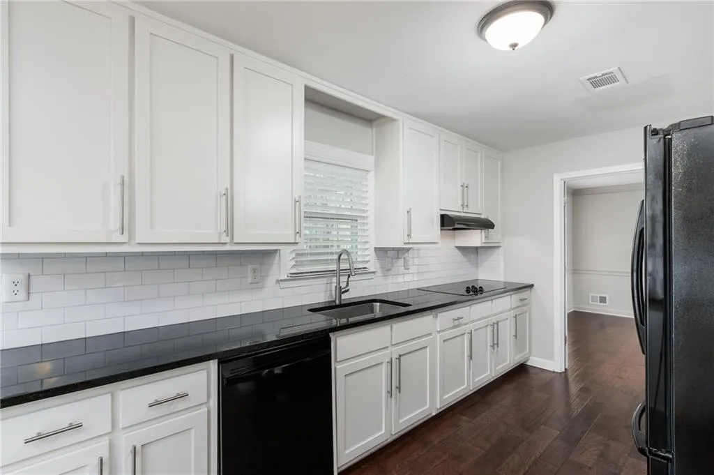 515 Tahoma Drive, Sandy Springs, Georgia 30350, 4 Bedrooms Bedrooms, ,2 BathroomsBathrooms,Residential,Sold,515 Tahoma Drive,6840150