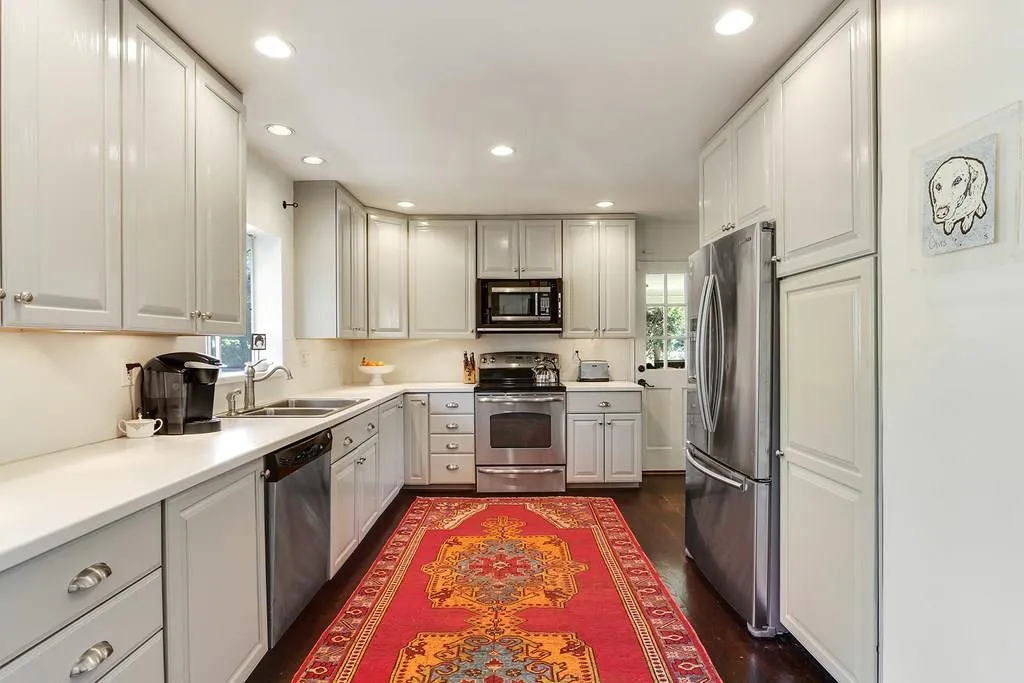 425 Forest Valley Road, Sandy Springs, Georgia 30342, 4 Bedrooms Bedrooms, ,3 BathroomsBathrooms,Residential,Sold,425 Forest Valley Road,5983920
