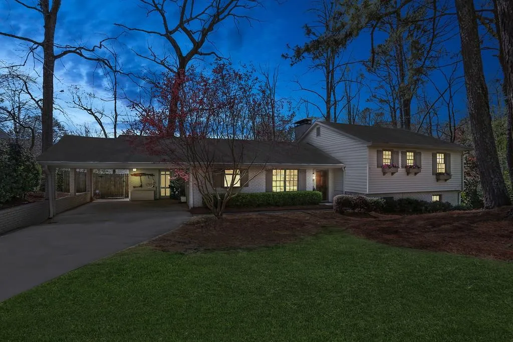 425 Forest Valley Road, Sandy Springs, Georgia 30342, 4 Bedrooms Bedrooms, ,3 BathroomsBathrooms,Residential,Sold,425 Forest Valley Road,5983920