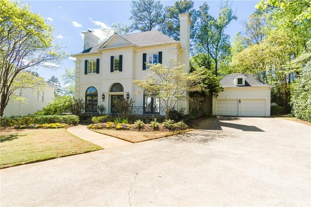1280 W Wesley Road Nw, Atlanta, Georgia 30327, 4 Bedrooms Bedrooms, ,2 BathroomsBathrooms,Residential,Sold,1280 W Wesley Road Nw,5830983