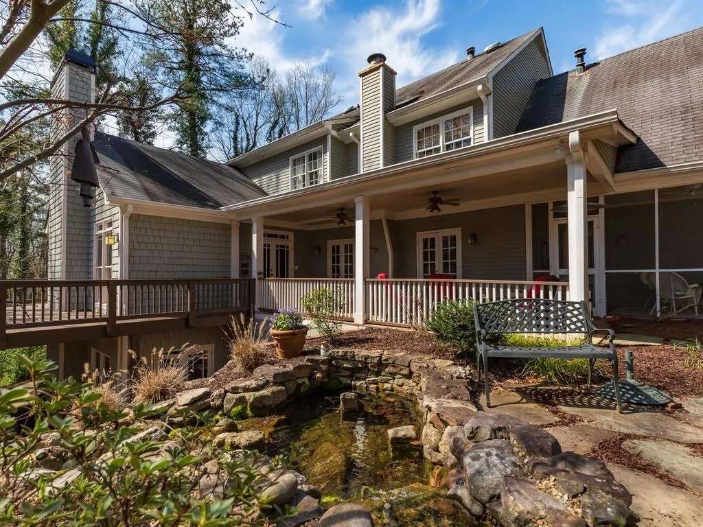 9985 Huntcliff Trace, Sandy Springs, Georgia 30350, 5 Bedrooms Bedrooms, ,4 BathroomsBathrooms,Residential,Sold,9985 Huntcliff Trace,6555078