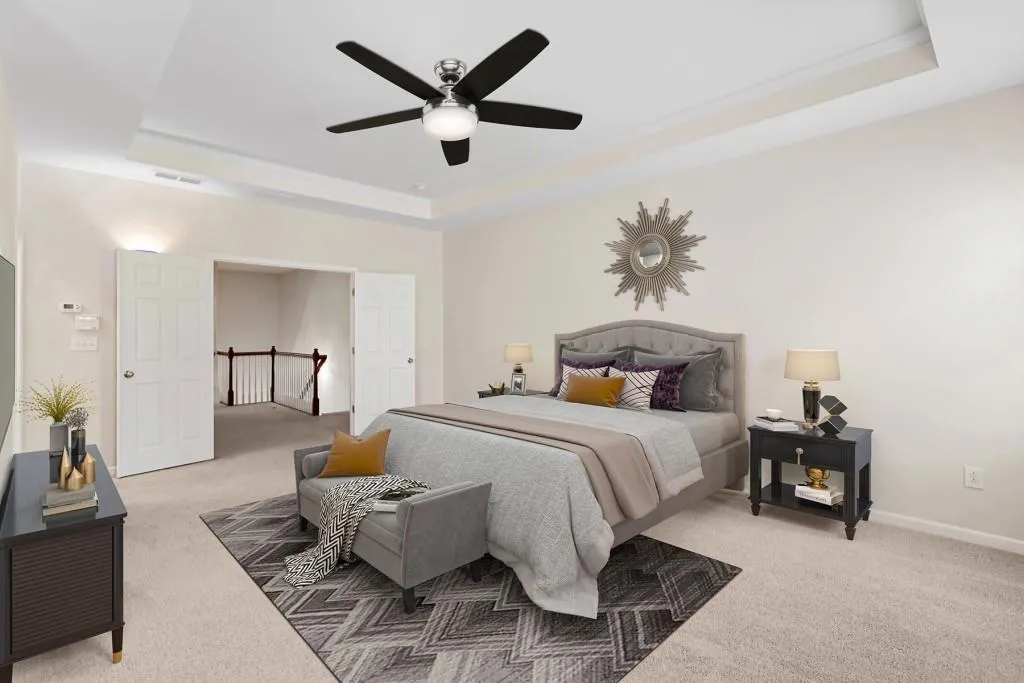 Double door to primary.