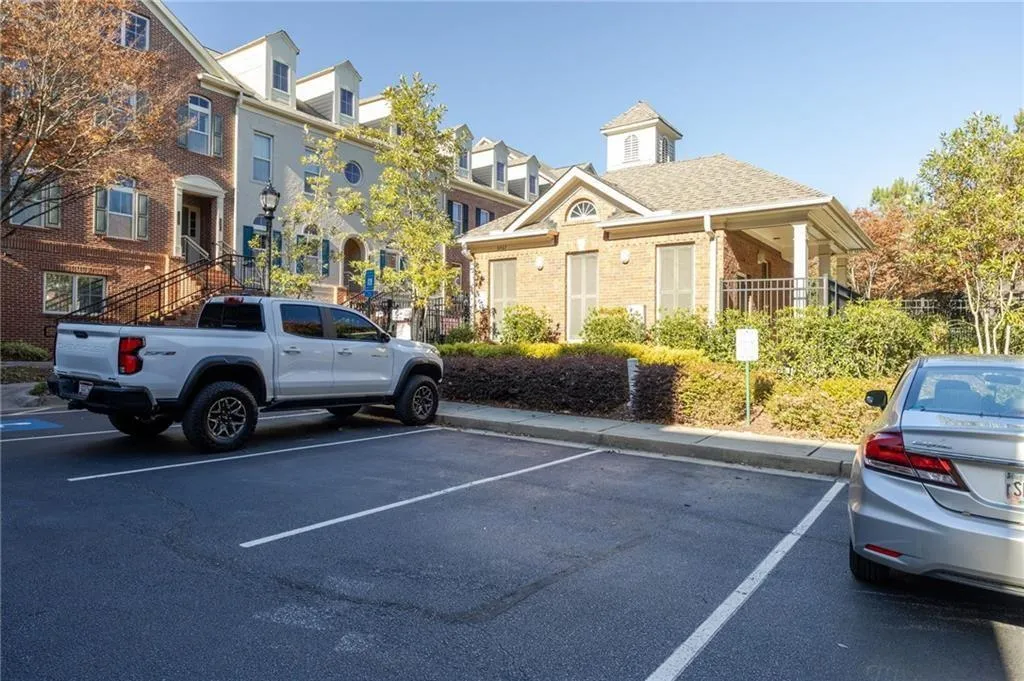 6459 Chariot Street Unit 35, Atlanta, Georgia 30328, 3 Bedrooms Bedrooms, ,3 BathroomsBathrooms,Residential,Sold,6459 Chariot Street Unit 35,7678596