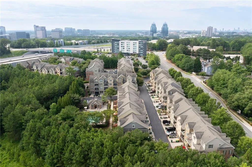 6459 Chariot Street Unit 35, Atlanta, Georgia 30328, 3 Bedrooms Bedrooms, ,3 BathroomsBathrooms,Residential,Sold,6459 Chariot Street Unit 35,7678596