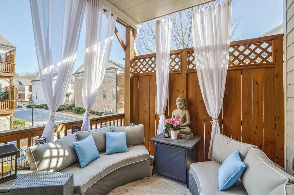 4236 Deming Circle, Atlanta, Georgia 30342, 3 Bedrooms Bedrooms, ,3 BathroomsBathrooms,Residential,Sold,4236 Deming Circle,7524522