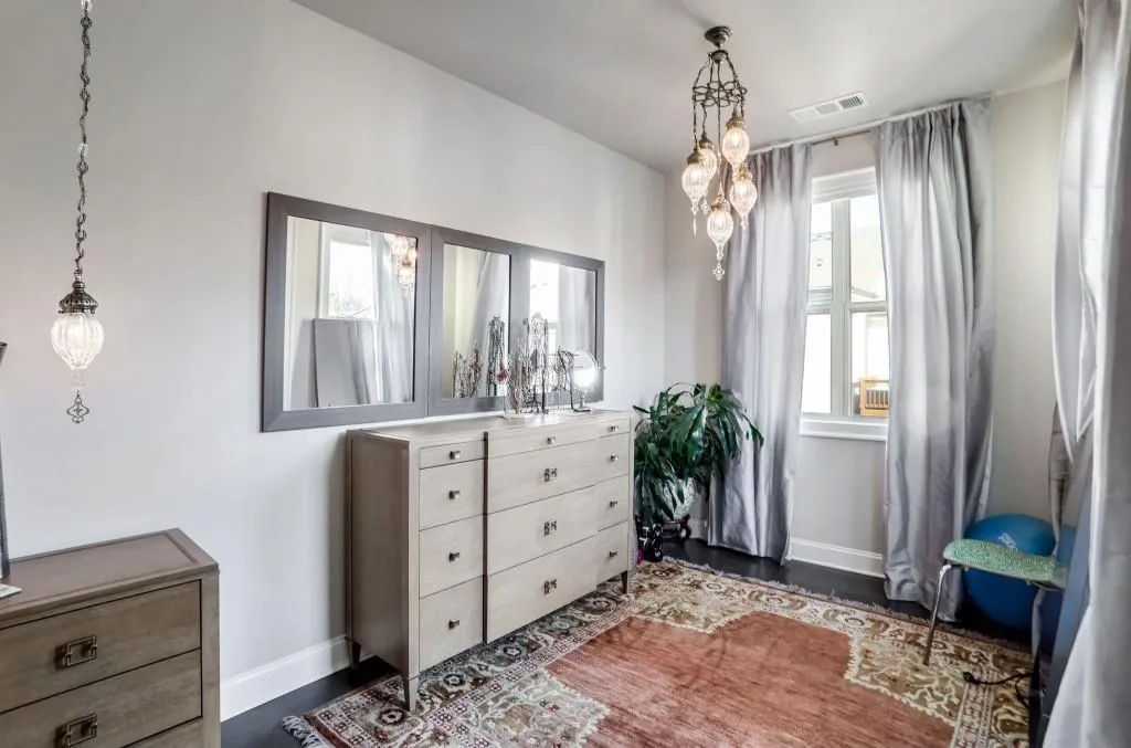 4236 Deming Circle, Atlanta, Georgia 30342, 3 Bedrooms Bedrooms, ,3 BathroomsBathrooms,Residential,Sold,4236 Deming Circle,7524522