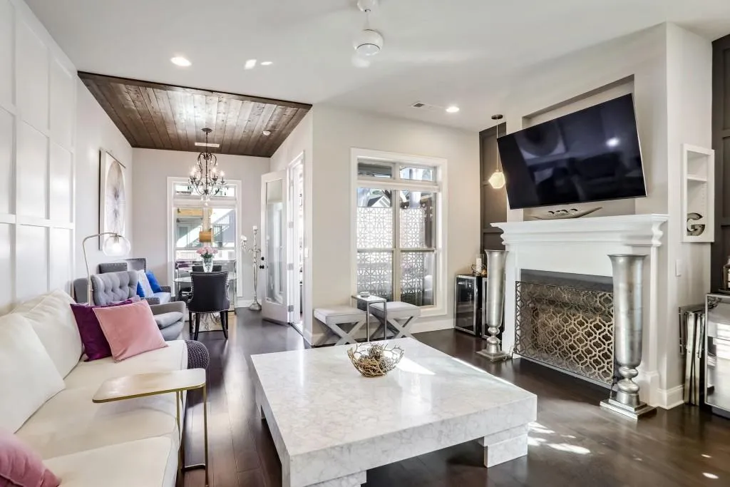 4236 Deming Circle, Atlanta, Georgia 30342, 3 Bedrooms Bedrooms, ,3 BathroomsBathrooms,Residential,Sold,4236 Deming Circle,7524522