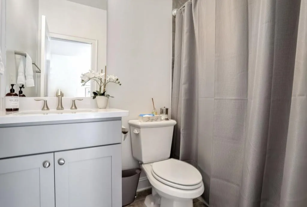 4236 Deming Circle, Atlanta, Georgia 30342, 3 Bedrooms Bedrooms, ,3 BathroomsBathrooms,Residential,Sold,4236 Deming Circle,7524522