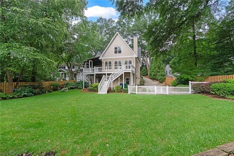 2697 N Thompson Road Ne, Atlanta, Georgia 30319, 4 Bedrooms Bedrooms, ,3 BathroomsBathrooms,Residential,For Sale,2697 N Thompson Road Ne,7616703