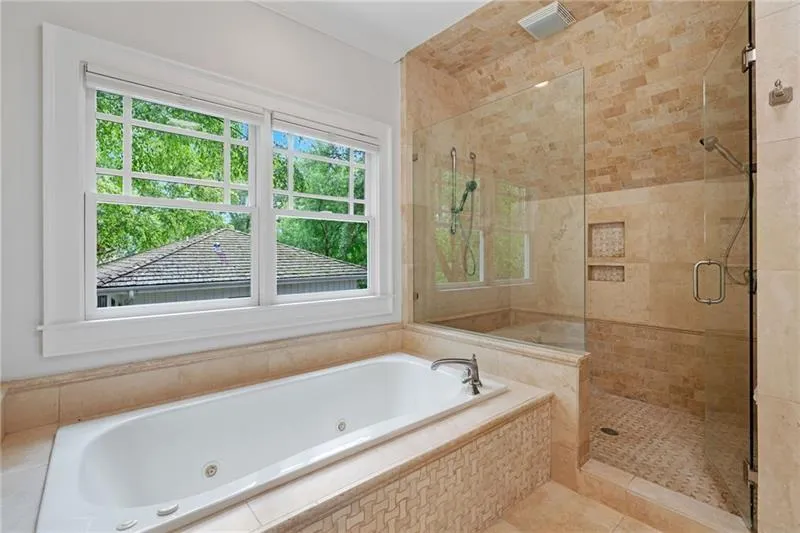 2697 N Thompson Road Ne, Atlanta, Georgia 30319, 4 Bedrooms Bedrooms, ,3 BathroomsBathrooms,Residential,For Sale,2697 N Thompson Road Ne,7616703