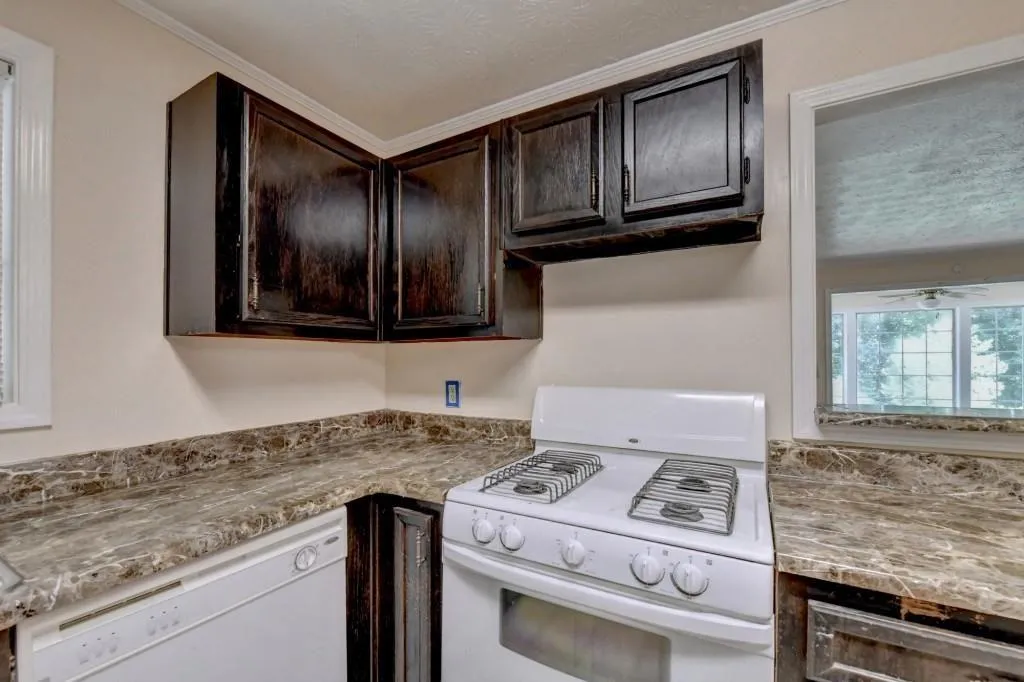 102 Gettysburg Place, Sandy Springs, Georgia 30350, 2 Bedrooms Bedrooms, ,1 BathroomBathrooms,Residential,For Sale,102 Gettysburg Place,7397821