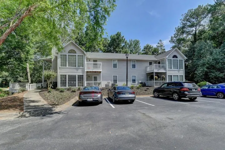 102 Gettysburg Place, Sandy Springs, Georgia 30350