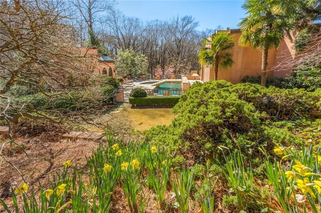 5975 Winterthur Ridge, Atlanta, Georgia 30328, 7 Bedrooms Bedrooms, ,8 BathroomsBathrooms,Residential,Sold,5975 Winterthur Ridge,6508153