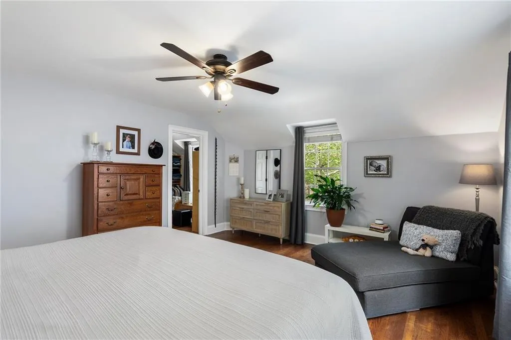 4105 Peachtree Dunwoody Road Ne, Atlanta, Georgia 30342, 3 Bedrooms Bedrooms, ,3 BathroomsBathrooms,Residential,For Sale,4105 Peachtree Dunwoody Road Ne,7576670