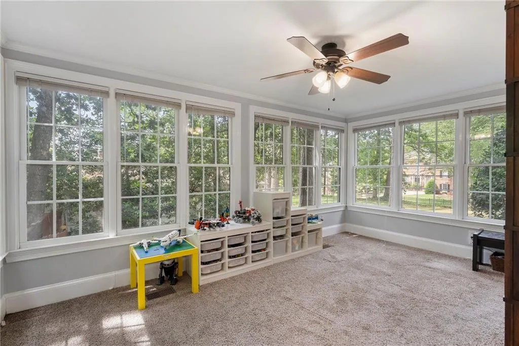 4105 Peachtree Dunwoody Road Ne, Atlanta, Georgia 30342, 3 Bedrooms Bedrooms, ,3 BathroomsBathrooms,Residential,For Sale,4105 Peachtree Dunwoody Road Ne,7576670