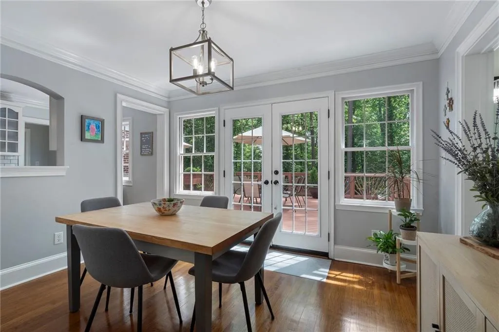 4105 Peachtree Dunwoody Road Ne, Atlanta, Georgia 30342, 3 Bedrooms Bedrooms, ,3 BathroomsBathrooms,Residential,For Sale,4105 Peachtree Dunwoody Road Ne,7576670