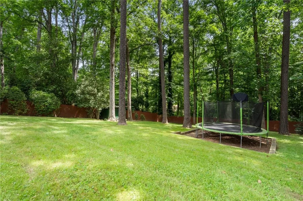 4105 Peachtree Dunwoody Road Ne, Atlanta, Georgia 30342, 3 Bedrooms Bedrooms, ,3 BathroomsBathrooms,Residential,For Sale,4105 Peachtree Dunwoody Road Ne,7576670