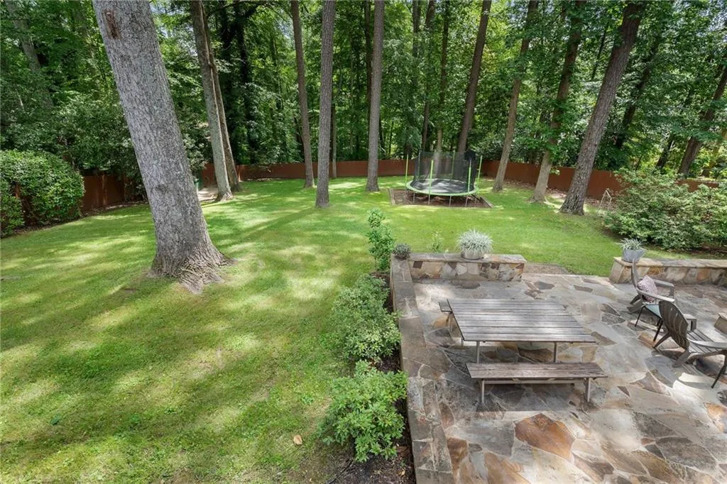 4105 Peachtree Dunwoody Road Ne, Atlanta, Georgia 30342, 3 Bedrooms Bedrooms, ,3 BathroomsBathrooms,Residential,For Sale,4105 Peachtree Dunwoody Road Ne,7576670