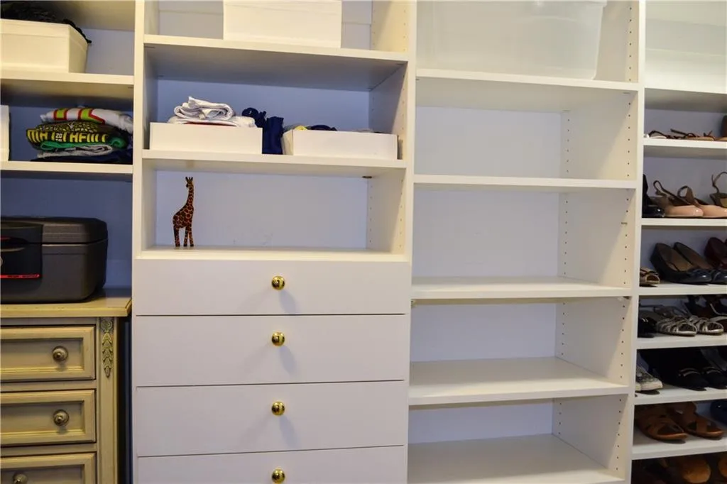 5269 Glenridge Drive, Atlanta, Georgia 30342, 3 Bedrooms Bedrooms, ,3 BathroomsBathrooms,Residential,Sold,5269 Glenridge Drive,5642913 5269 Glenridge Drive, Atlanta, Georgia 30342, 3 Bedrooms Bedrooms, ,3 BathroomsBathrooms,Residential,Sold,5269 Glenridge Drive,5642913