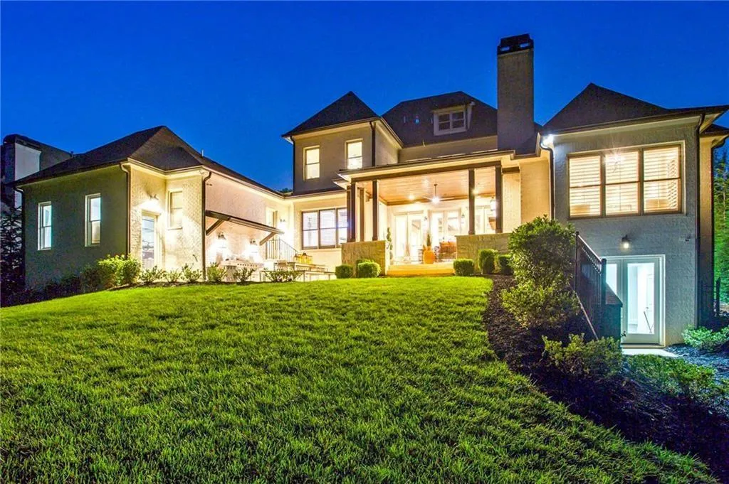 210 Rivermere Way, Sandy Springs, Georgia 30350, 6 Bedrooms Bedrooms, ,5 BathroomsBathrooms,Residential,Sold,210 Rivermere Way,7453388