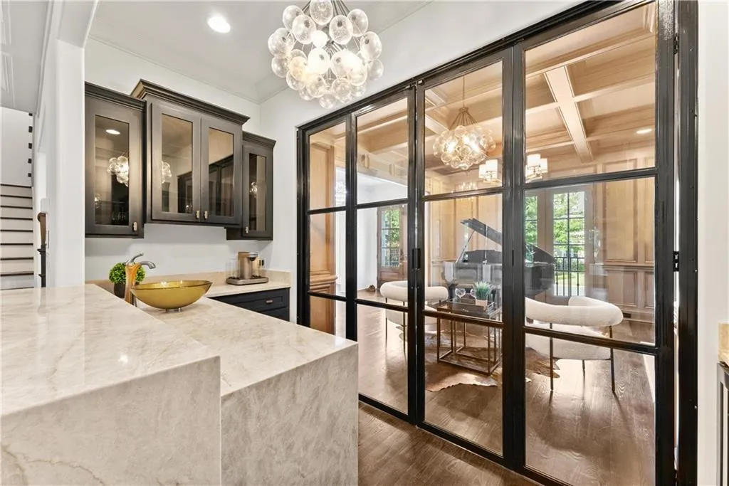 210 Rivermere Way, Sandy Springs, Georgia 30350, 6 Bedrooms Bedrooms, ,5 BathroomsBathrooms,Residential,Sold,210 Rivermere Way,7453388