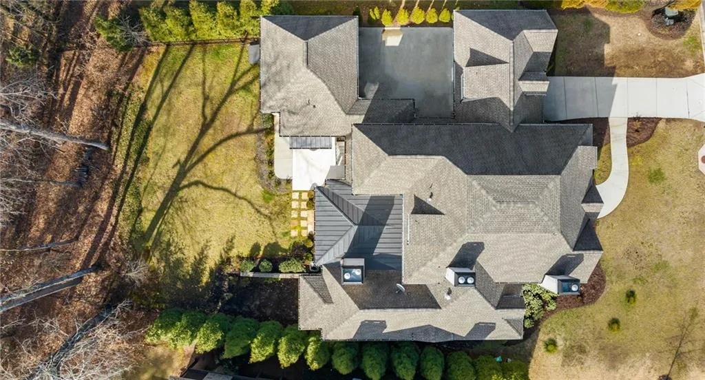 210 Rivermere Way, Sandy Springs, Georgia 30350, 6 Bedrooms Bedrooms, ,5 BathroomsBathrooms,Residential,Sold,210 Rivermere Way,7453388