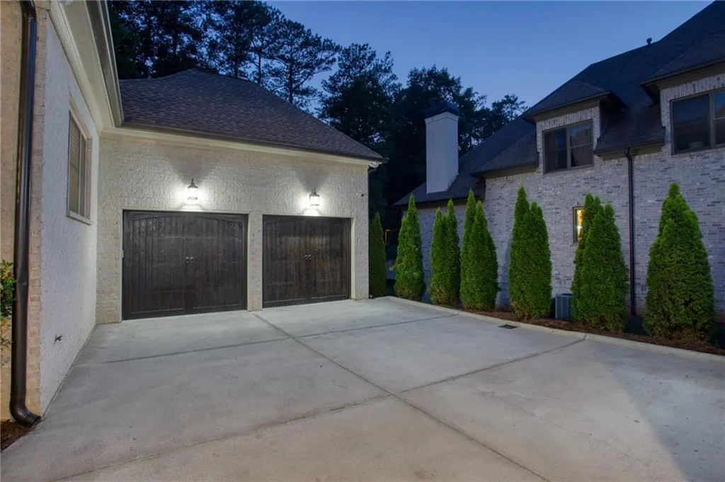 210 Rivermere Way, Sandy Springs, Georgia 30350, 6 Bedrooms Bedrooms, ,5 BathroomsBathrooms,Residential,Sold,210 Rivermere Way,7453388