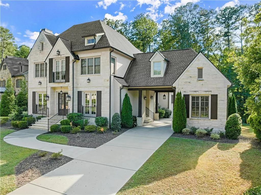 210 Rivermere Way, Sandy Springs, Georgia 30350, 6 Bedrooms Bedrooms, ,5 BathroomsBathrooms,Residential,Sold,210 Rivermere Way,7453388