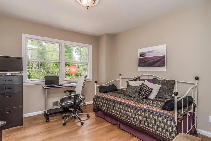 650 Amberidge Trail, Atlanta, Georgia 30328, 3 Bedrooms Bedrooms, ,3 BathroomsBathrooms,Residential,Sold,650 Amberidge Trail,5673147