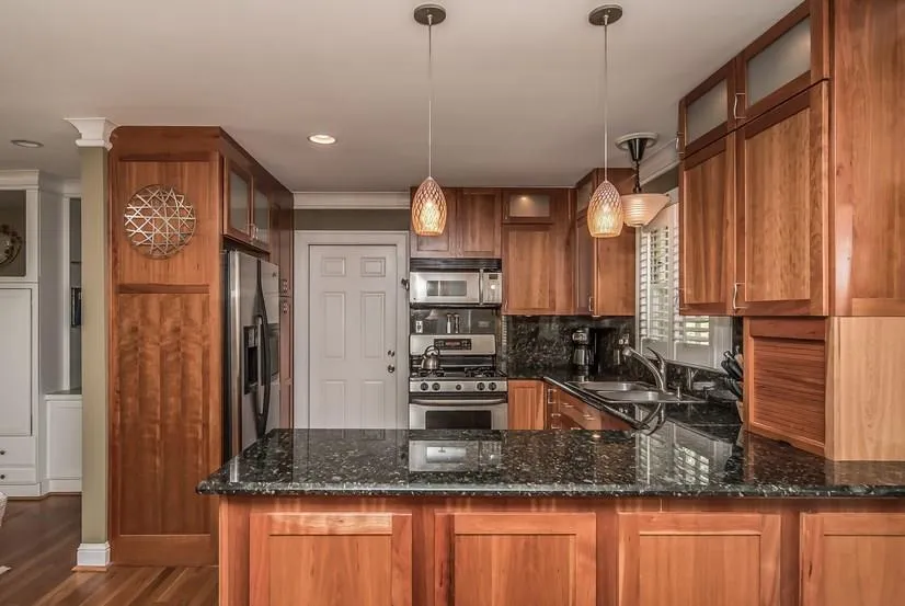 650 Amberidge Trail, Atlanta, Georgia 30328, 3 Bedrooms Bedrooms, ,3 BathroomsBathrooms,Residential,Sold,650 Amberidge Trail,5673147