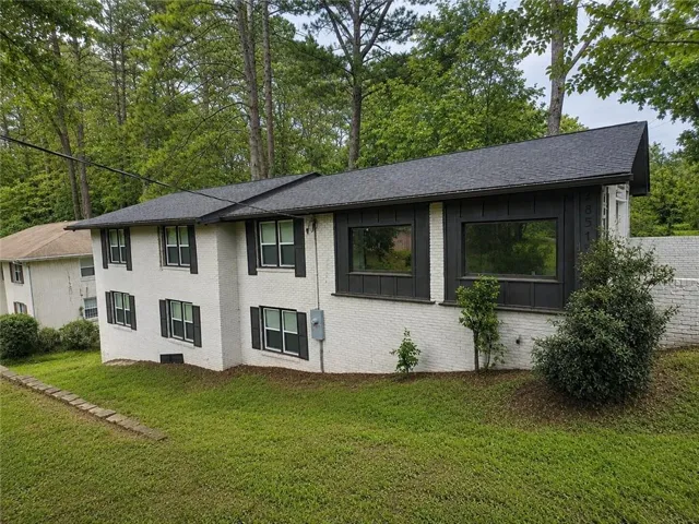 2851 Headland Drive, East Point, Georgia 30344