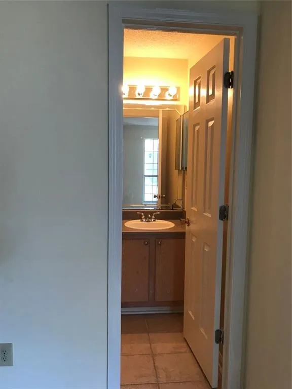 310 Granville Court, Atlanta, Georgia 30328, 2 Bedrooms Bedrooms, ,2 BathroomsBathrooms,Residential,Sold,310 Granville Court,6949981