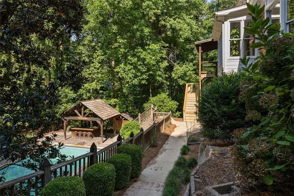 7690 Treeridge Court, Atlanta, Georgia 30350, 5 Bedrooms Bedrooms, ,4 BathroomsBathrooms,Residential,Sold,7690 Treeridge Court,7432799