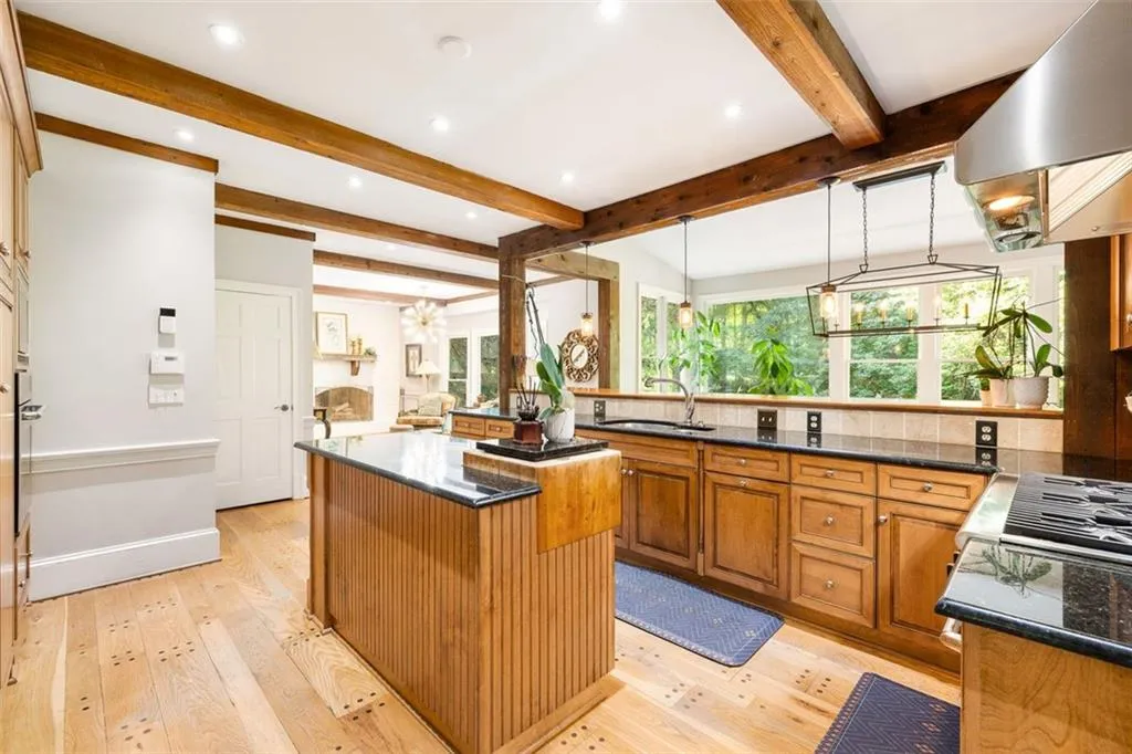 7690 Treeridge Court, Atlanta, Georgia 30350, 5 Bedrooms Bedrooms, ,4 BathroomsBathrooms,Residential,Sold,7690 Treeridge Court,7432799