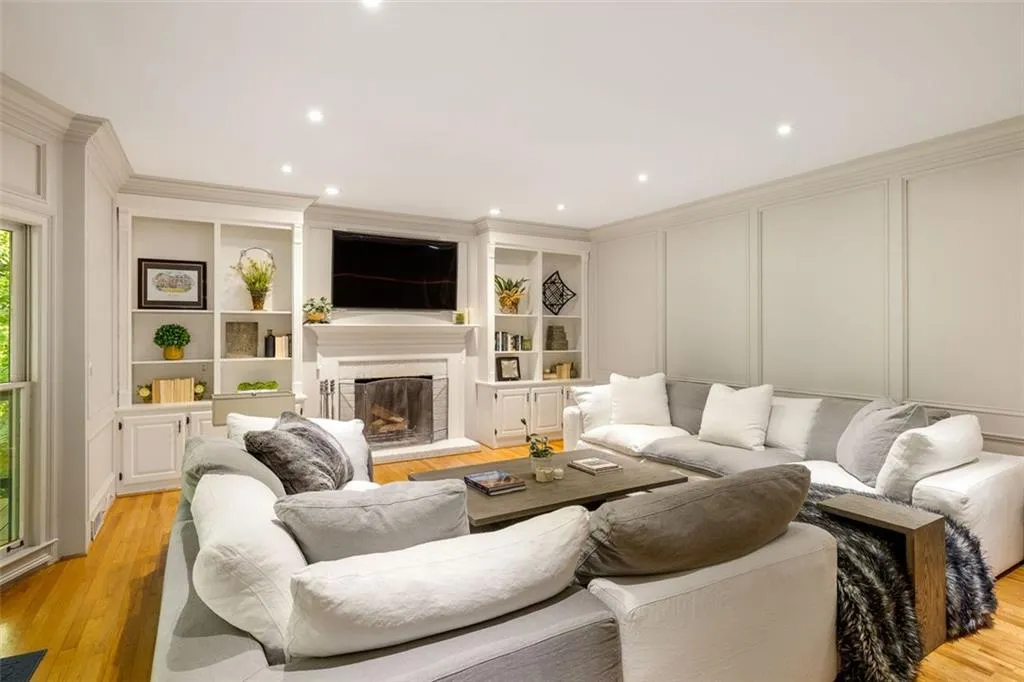 7690 Treeridge Court, Atlanta, Georgia 30350, 5 Bedrooms Bedrooms, ,4 BathroomsBathrooms,Residential,Sold,7690 Treeridge Court,7432799