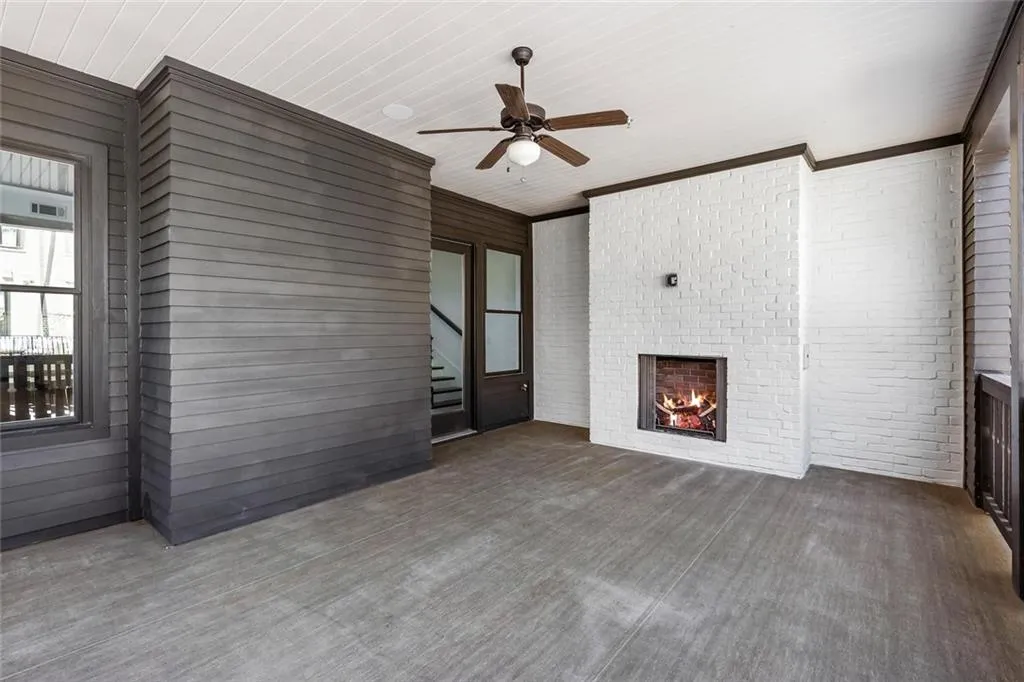 6607 Aria Boulevard Unit 124, Sandy Springs, Georgia 30328, 3 Bedrooms Bedrooms, ,3 BathroomsBathrooms,Residential,Sold,6607 Aria Boulevard Unit 124,6710656