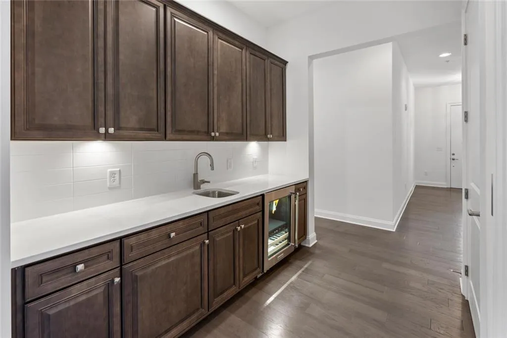 6607 Aria Boulevard Unit 124, Sandy Springs, Georgia 30328, 3 Bedrooms Bedrooms, ,3 BathroomsBathrooms,Residential,Sold,6607 Aria Boulevard Unit 124,6710656