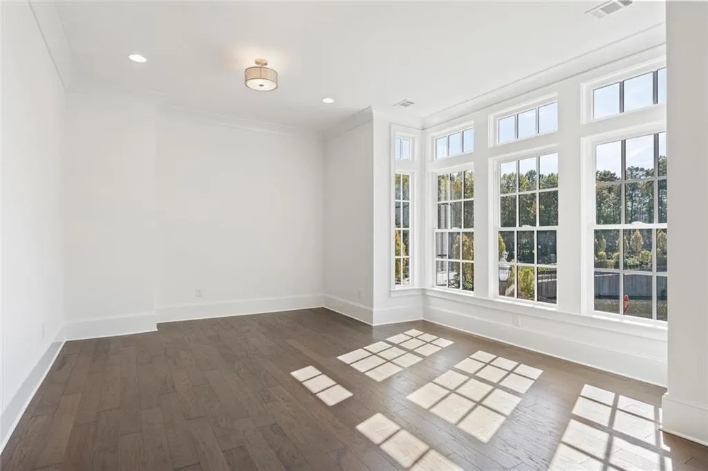 6607 Aria Boulevard Unit 124, Sandy Springs, Georgia 30328, 3 Bedrooms Bedrooms, ,3 BathroomsBathrooms,Residential,Sold,6607 Aria Boulevard Unit 124,6710656